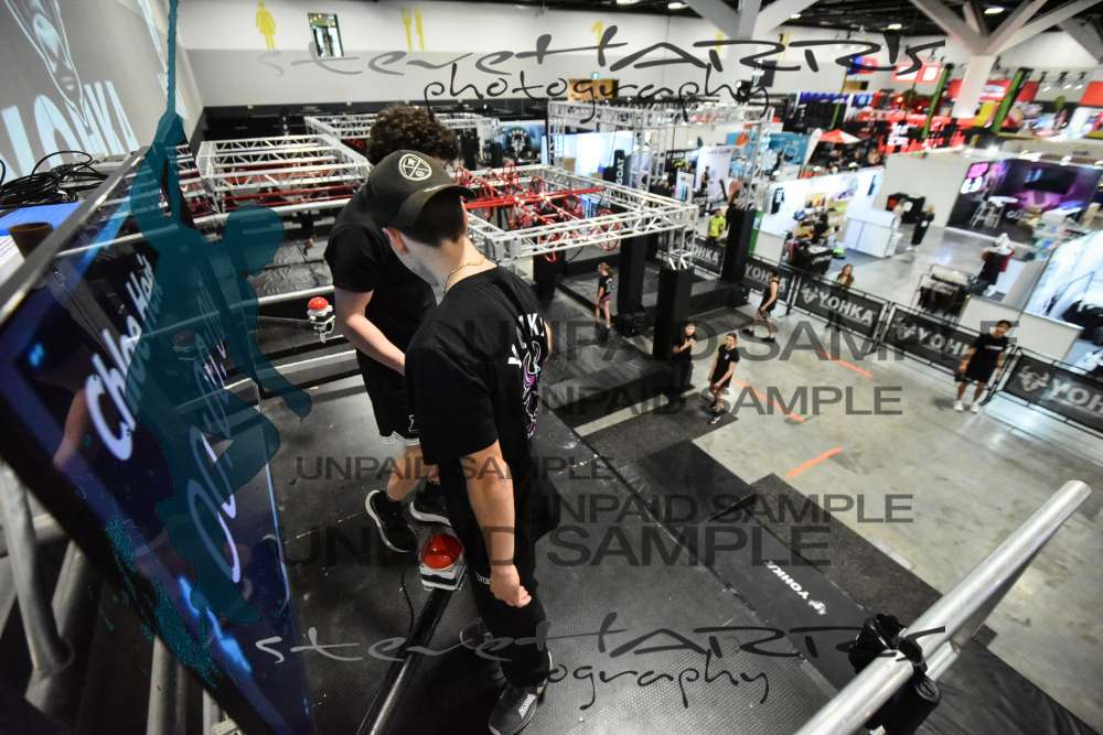 Yohka-Sydney-FridayDR2-0008 • 09:44