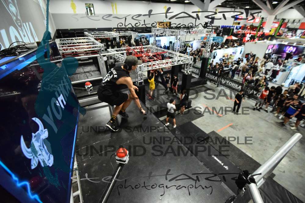 Yohka-Sydney-FridayDR2-0090 • 11:17