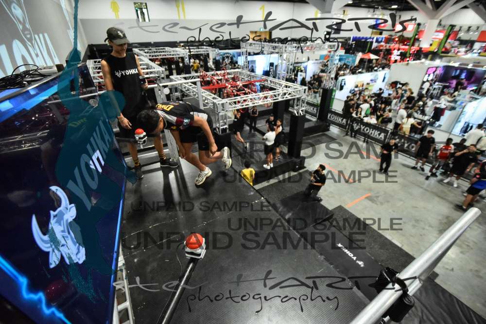 Yohka-Sydney-FridayDR2-0092 • 11:18