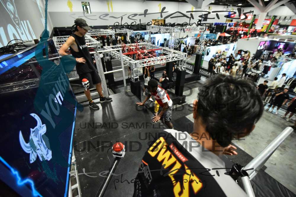 Yohka-Sydney-FridayDR2-0098 • 11:18