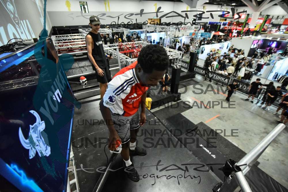 Yohka-Sydney-FridayDR2-0103 • 11:18