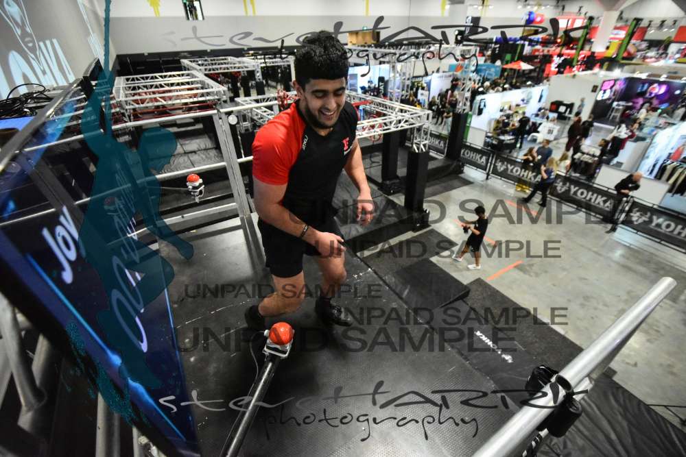 Yohka-Sydney-FridayDR2-0351 • 15:17