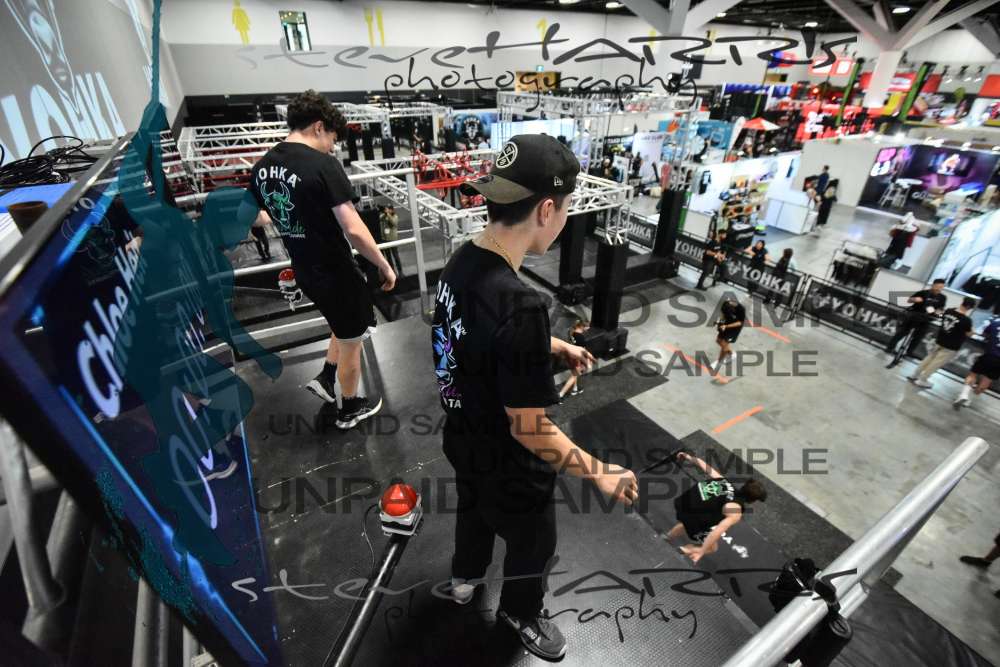 Yohka-Sydney-FridayDR2-0004 • 09:42