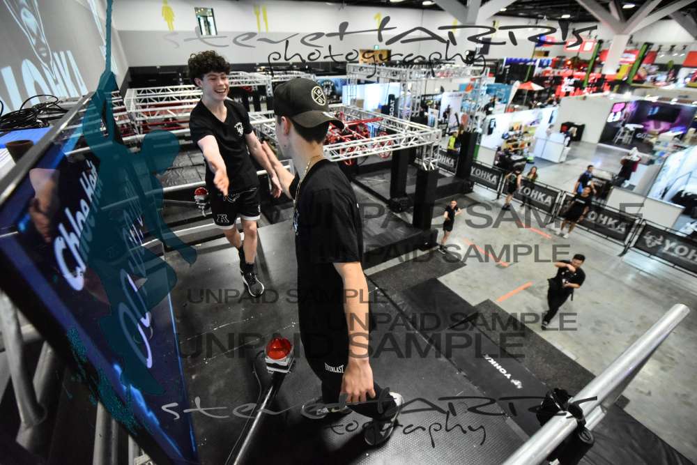 Yohka-Sydney-FridayDR2-0005 • 09:44