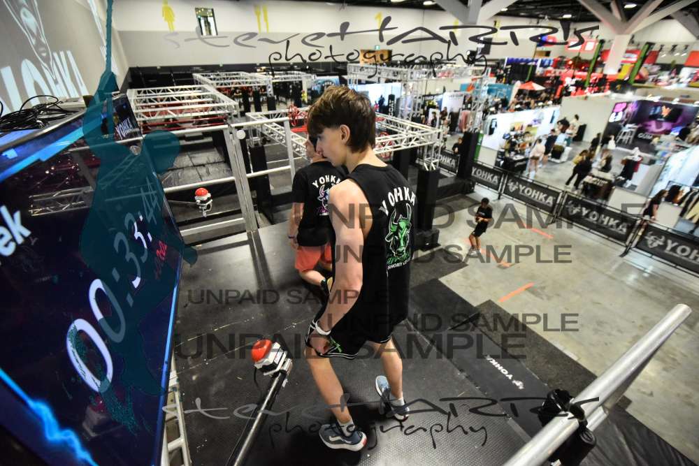 Yohka-Sydney-FridayDR2-0067 • 10:53