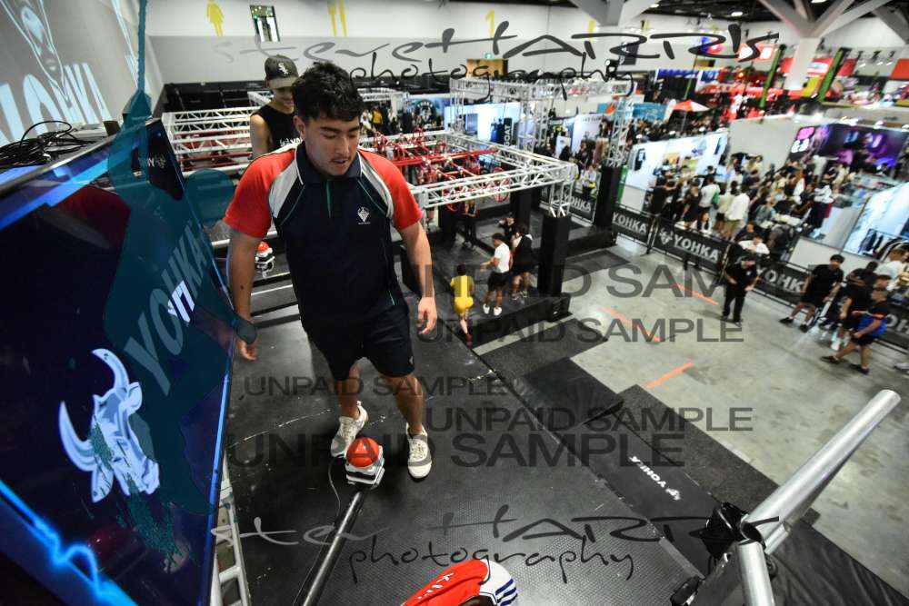 Yohka-Sydney-FridayDR2-0107 • 11:18