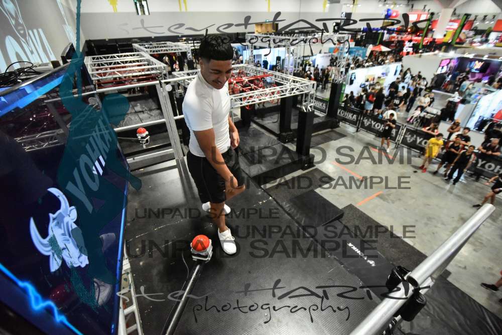 Yohka-Sydney-FridayDR2-0137 • 11:25