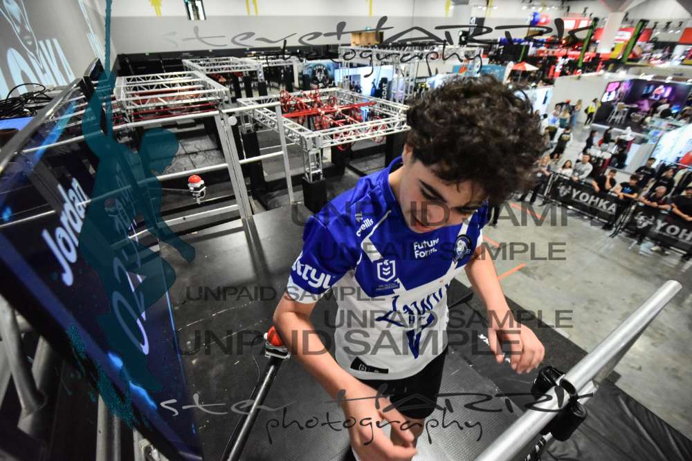 Yohka-Sydney-FridayDR2-0169 • 11:51