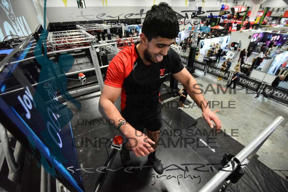 Yohka-Sydney-FridayDR2-0352 • 15:17