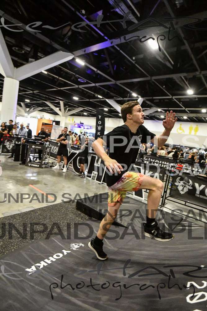 Yohka-Sydney-SundaySH1-0351 • 12:12