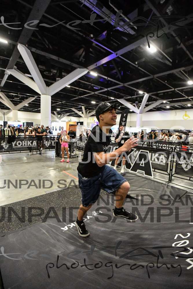 Yohka-Sydney-SundaySH1-0466 • 12:47